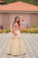 Tradition Meets Trend β Gamthi Lehenga with Mirror Work