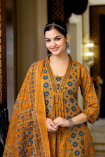 SAHELI STYLE PRSENTS LIGHT ORANGE KURTI PANT DUPATTA PAIR