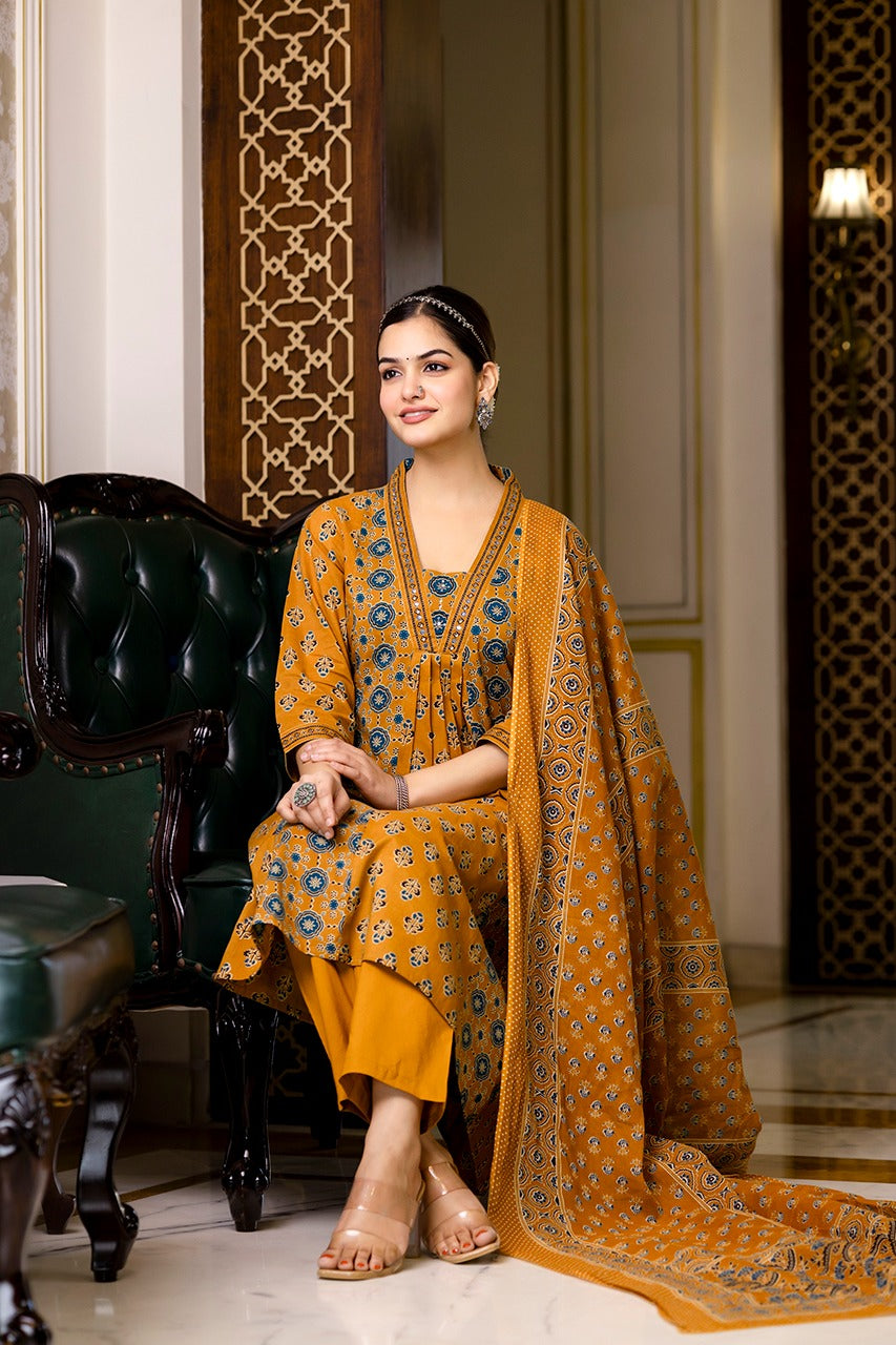 SAHELI STYLE PRSENTS LIGHT ORANGE KURTI PANT DUPATTA PAIR