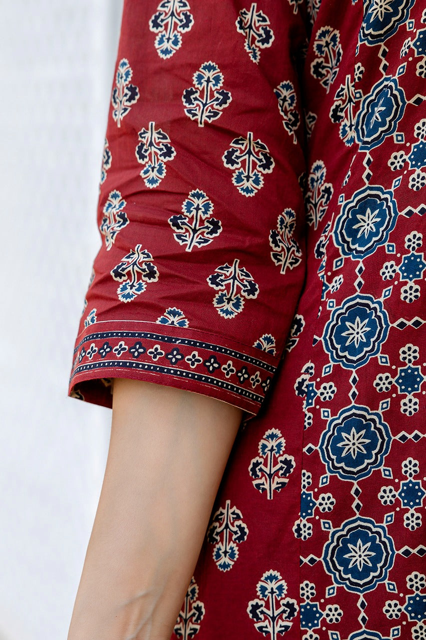 SAHELI STYLE PRESENTS MAROON COTTON KURTI PANT DUPATTA PAIR