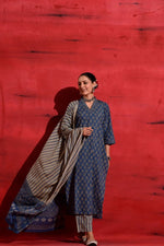 SAHELI STYLE PRESENTS Womens Roman Slub Kurti With Duppata And Bottomwear 3 Pice Set