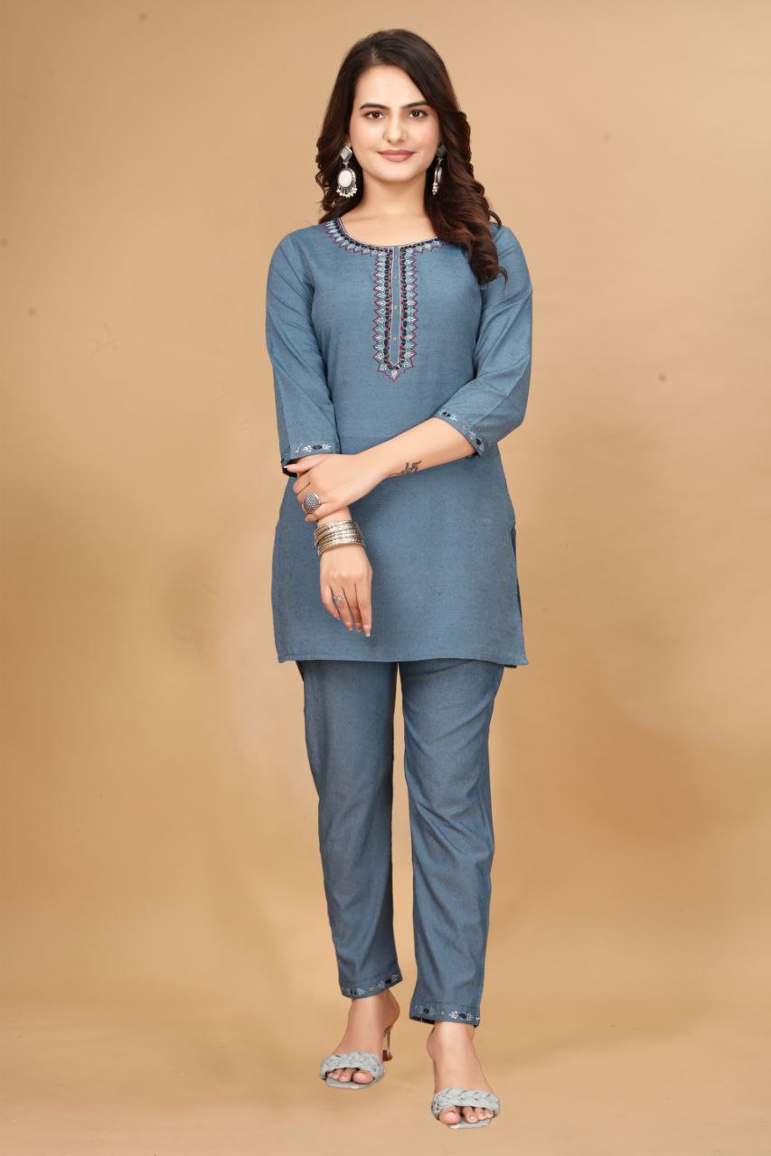 SAHELI STYLE PRESENTS THE GRAY MOST CLASSIC HANDWORK CO-ORD SET