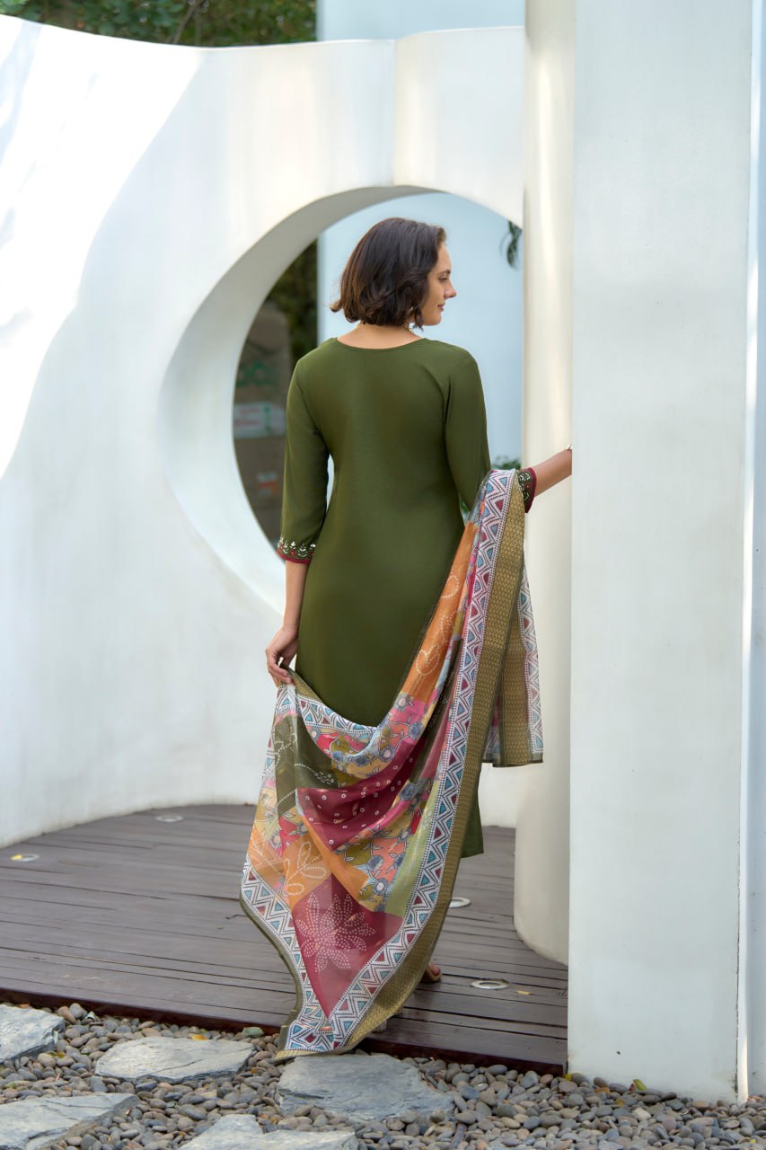 SAHELI STYLE Presents Green Elegant Straight Kurti Pant Dupatta Set