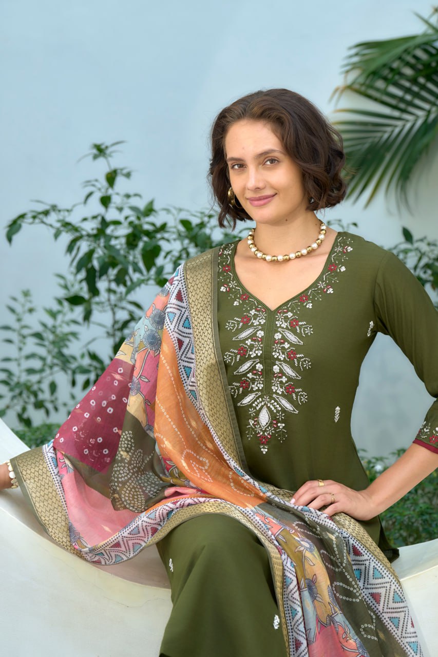 SAHELI STYLE Presents Green Elegant Straight Kurti Pant Dupatta Set