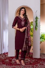 SAHELI STYLE Presents Maroon Elegant Straight Kurti Pant Dupatta Set