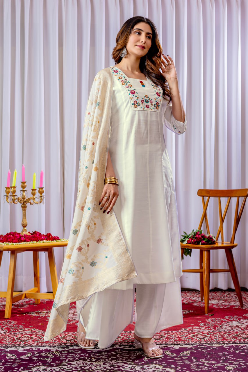 SAHELI STYLE Presents Multi Embroidery Thread,With Hand Work
