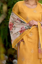 SAHELI STYLE Presents Elegant Straight Kurti Pant Dupatta Set