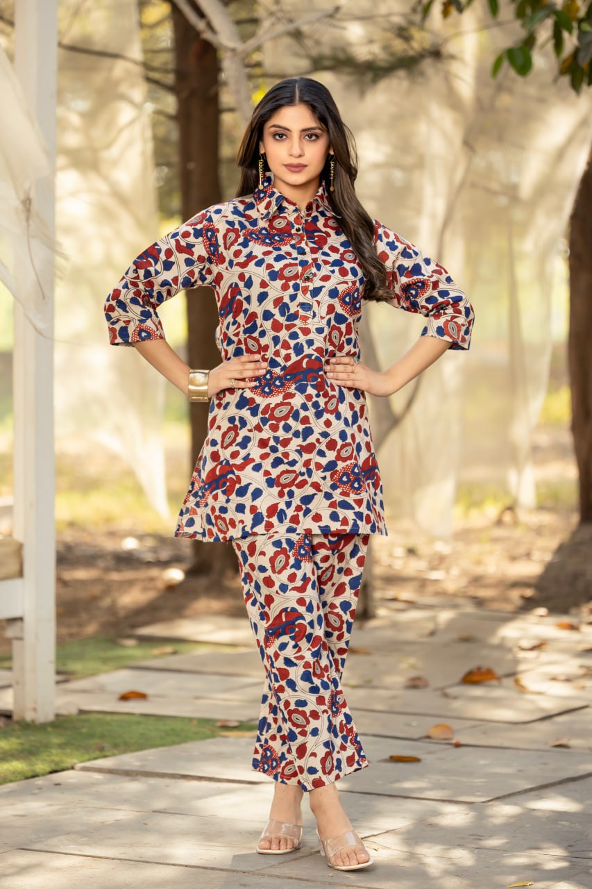 SAHELI STYLE Presents Elegant Straight Co-Ordd Set