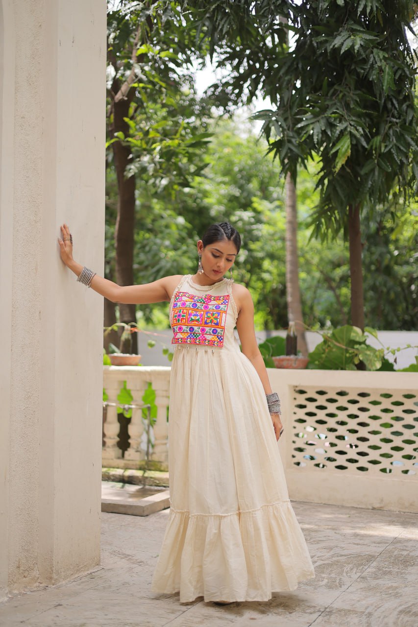 Off-White Embroidered Kora Cotton Gown – 8 Meter Flair, Sleeveless