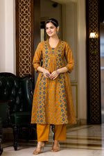 SAHELI STYLE PRSENTS LIGHT ORANGE KURTI PANT DUPATTA PAIR