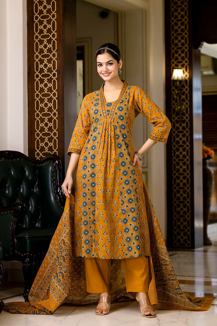 SAHELI STYLE PRSENTS LIGHT ORANGE KURTI PANT DUPATTA PAIR