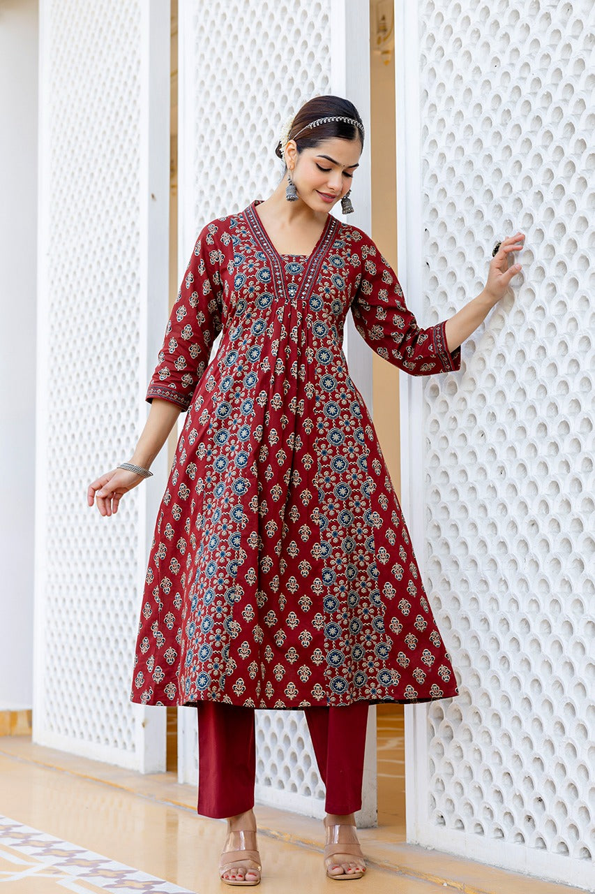 SAHELI STYLE PRESENTS MAROON COTTON KURTI PANT DUPATTA PAIR