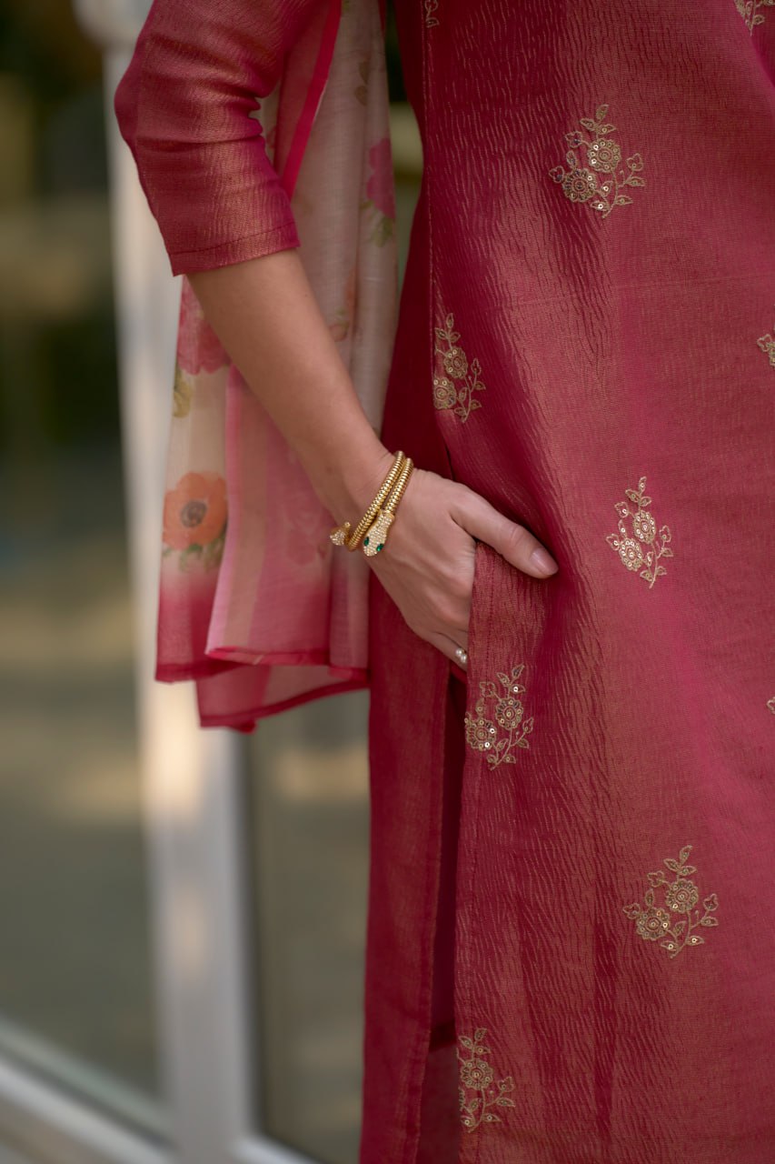 SAHELI STYLE Presents Baby Pink Elegant Straight Kurti Pant Dupatta Set