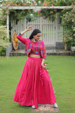 SAHELI STYLE PRSENTS PINK COLOURS NAVARATRI SPECIAL LEHENGHA CHOLI