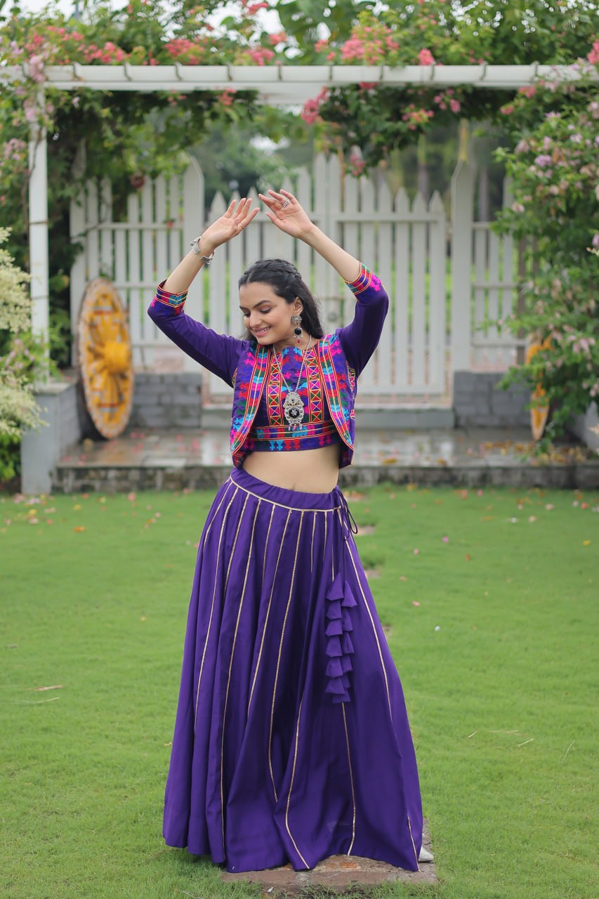 SAHELI STYLE PRSENTS PURPLE COLOURS NEW NAVARATRI SPECIAL LEHNGHA CHOLI