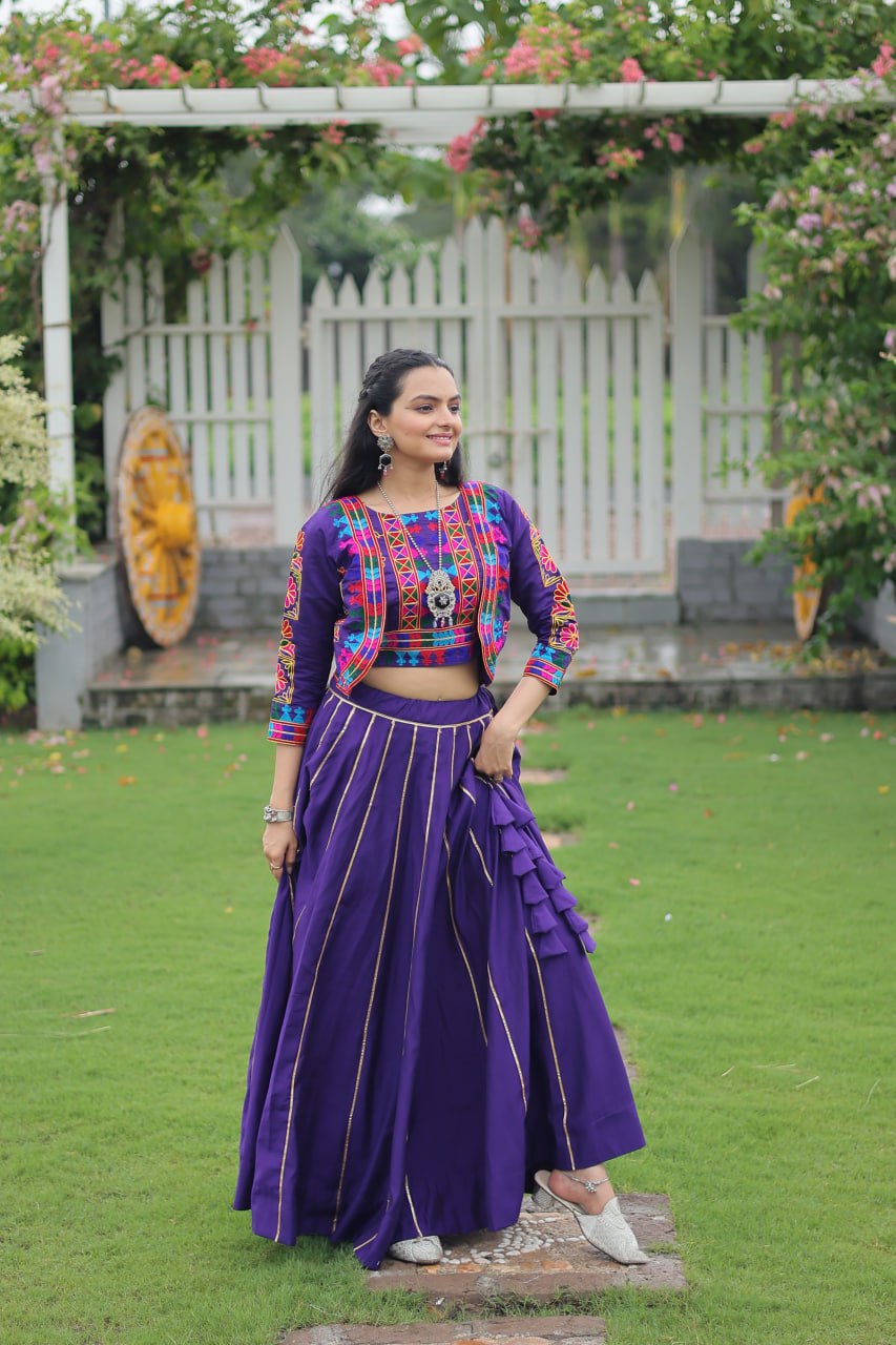 SAHELI STYLE PRSENTS PURPLE COLOURS NEW NAVARATRI SPECIAL LEHNGHA CHOLI