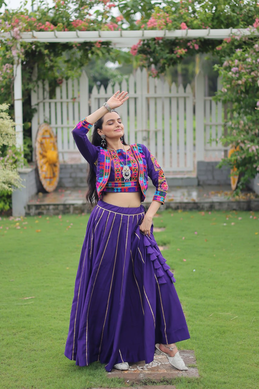 SAHELI STYLE PRSENTS PURPLE COLOURS NEW NAVARATRI SPECIAL LEHNGHA CHOLI